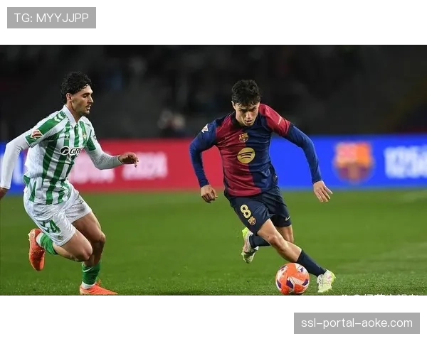 巴萨官方宣布:中场核心佩德里因腿筋受伤,将缺席欧冠后续所有比赛